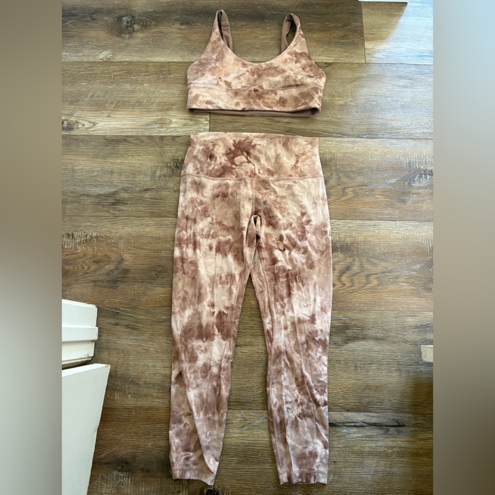 lululemon athletica Women's wunderunder Sports Bra and leggings bundle size 10